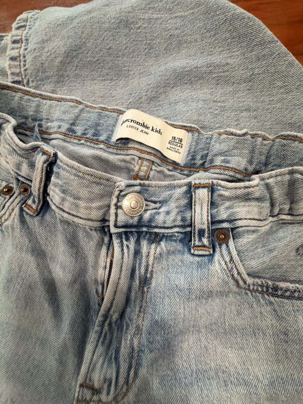 abercrombie kids Loose Jean Size 15/16 Regular Light Wash Denim